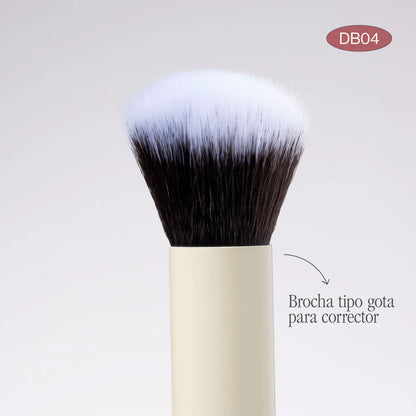 BROCHA ATENEA DUO GLAM DB04 KABUKI Y CORRECTOR